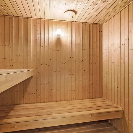 In With Sauna Dom wakacyjny *